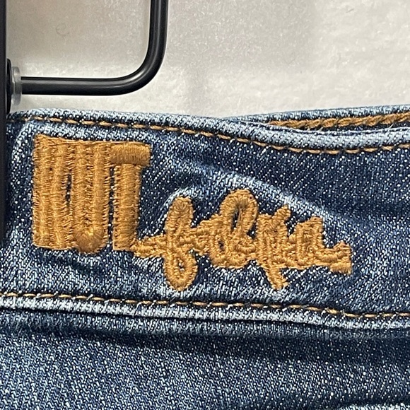 Kut From The Kloth Dark Wash Cuffed Cropped Jeans Size 8
Cotton - Picture 8 of 10